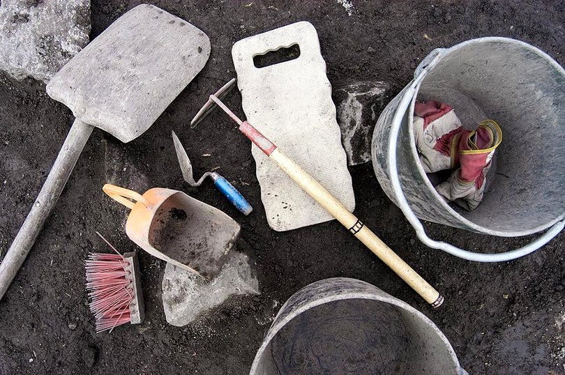Några av arkeologens verktyg.